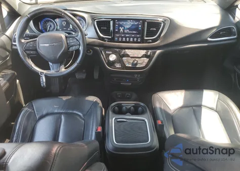 2018 Chrysler Pacifica Touring L Plus z USA, uszkodzony, nr VIN 2C4RC1EG5JR236323